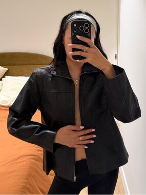 Black Leather Zip-Front Women's Jacket - Vintage Italian